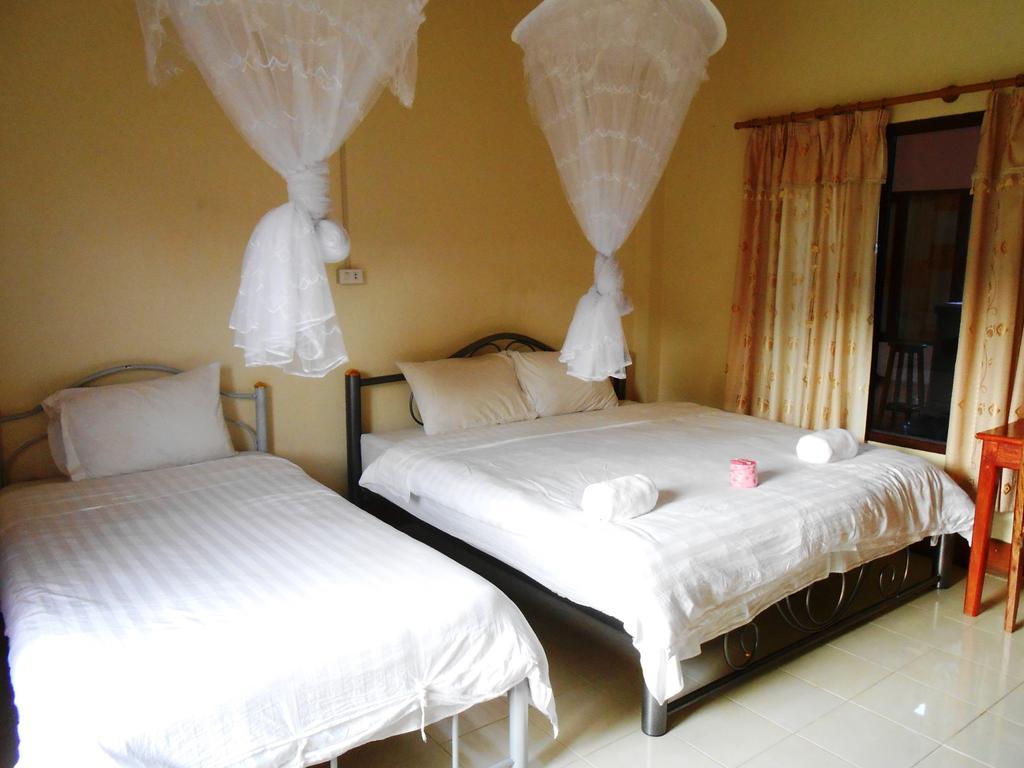 Jammee Guesthouse Vang Vieng Rum bild