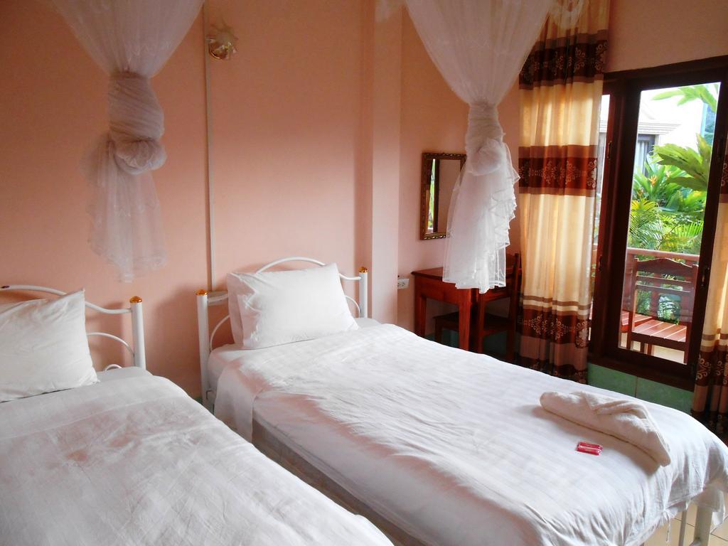 Jammee Guesthouse Vang Vieng Rum bild